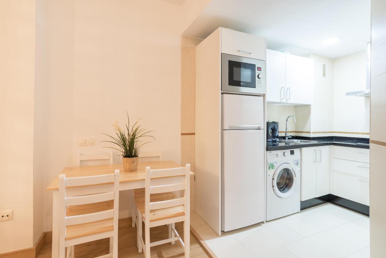 Acogedor Apartamento En El Centro Historico De Malaga - Mitjana Appartement Buitenkant foto